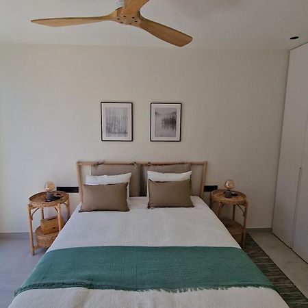 Exclusiva Villa, Lujo Y Descanso ベニカシム エクステリア 写真